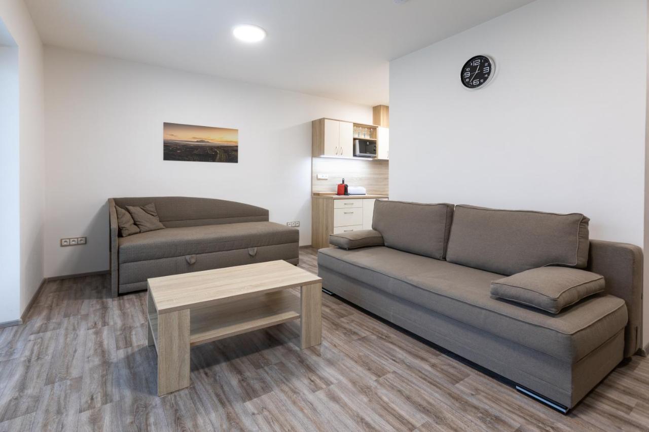 Apartmany Za Dvorem Velké Pavlovice Exterior photo